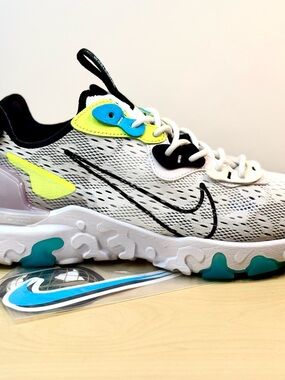 Nike React Vision Worldwide 10.5M